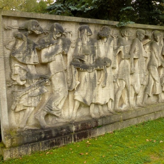 Beitrag Phoenix November 2014 – Gertraudenfriedhof: Dr. Rüdiger Fikentscher im Gespräch